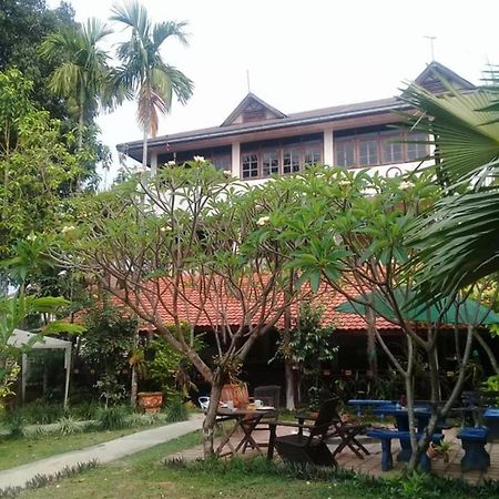 Thakhek Travel Lodge Extérieur photo