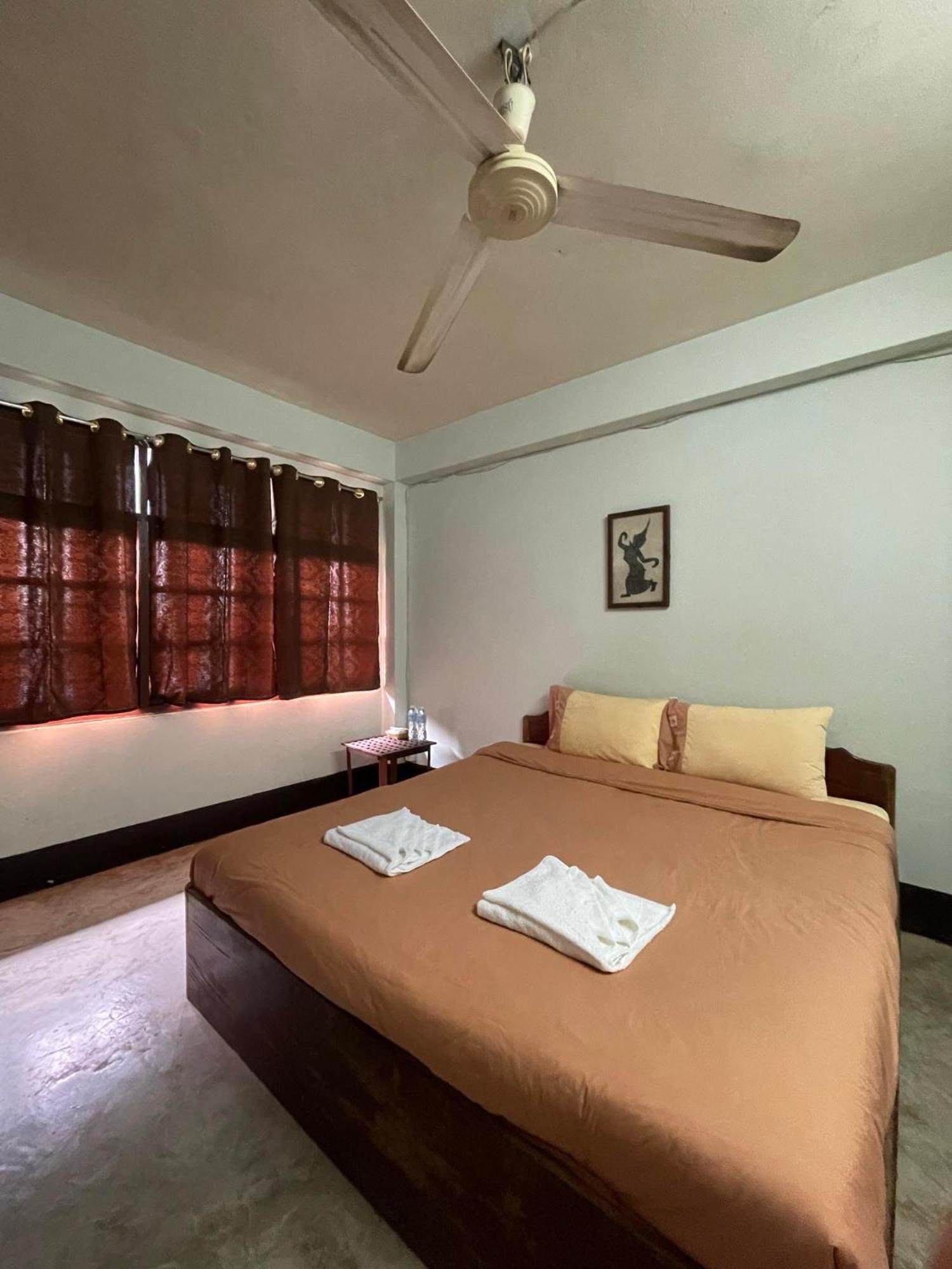 Thakhek Travel Lodge Extérieur photo