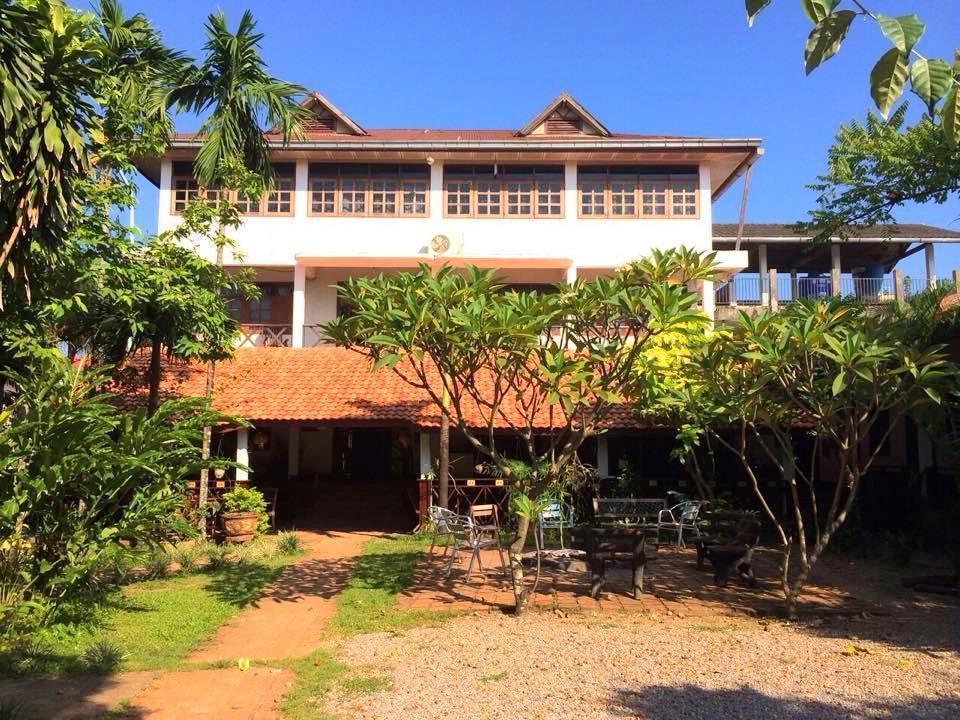 Thakhek Travel Lodge Extérieur photo